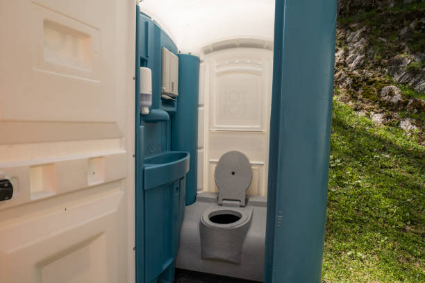 Best Portable Restroom Setup and Delivery  in Osage Beach, MO
